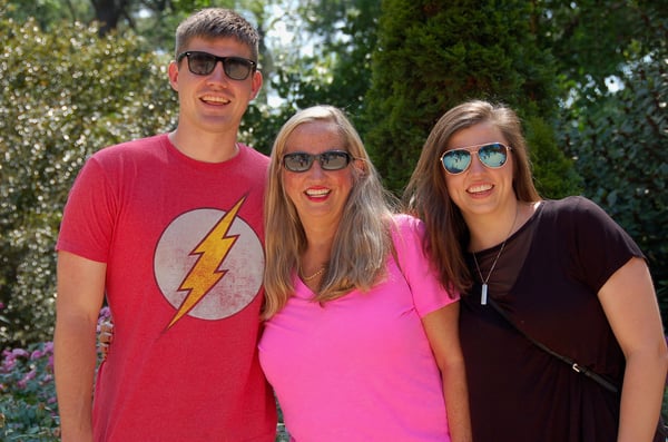 Chandler Cissel '14, Jana '81 Blackwell, and Calla Cissel '11